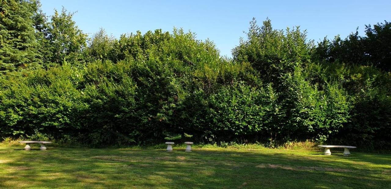 Bed and Breakfast Crown Roads Le Faouet  Екстер'єр фото